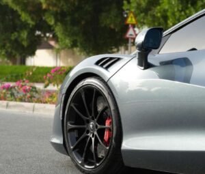 MCLAREN GT GRAY (10)